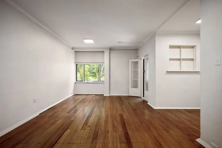 101/117D Macleay Street