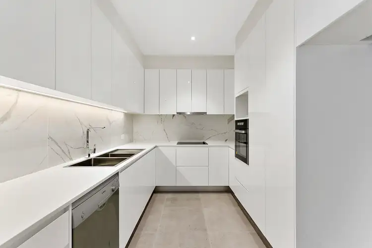 8/76-78 Noble Street