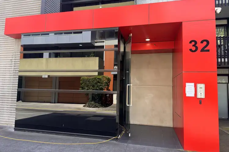 104/32 La Scala Avenue