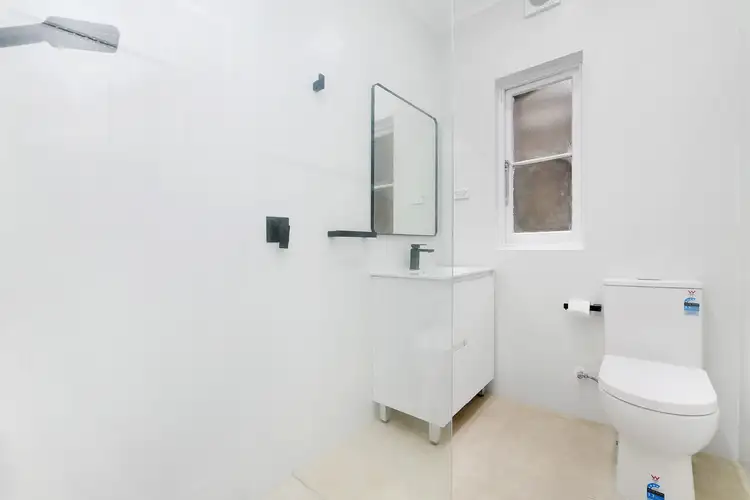 Fourth view of Homely unit listing, 2/5 Kurrawa Avenue, Coogee NSW 2034