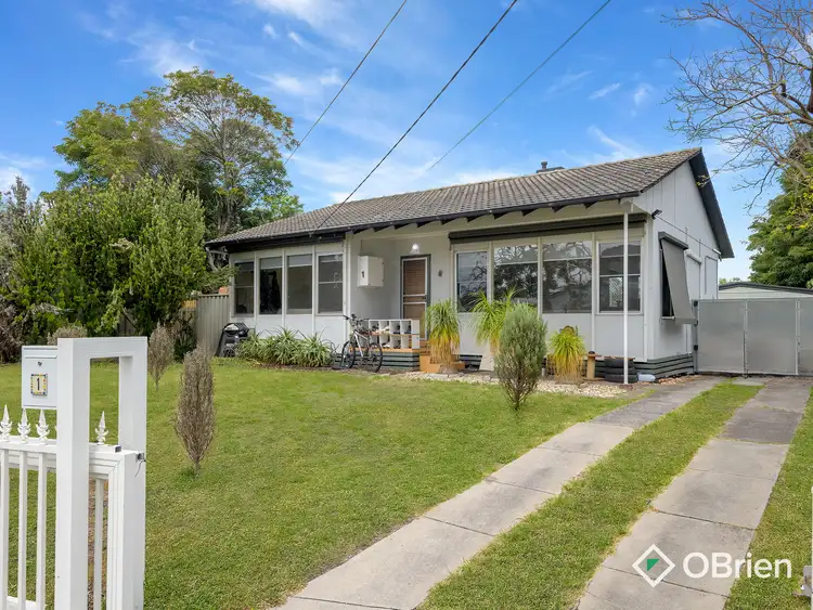 1 Norfolk Crescent, Frankston North VIC 3200