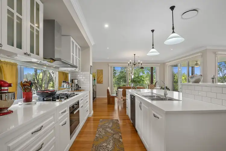 37 Arbour Street, Sherwood QLD 4075