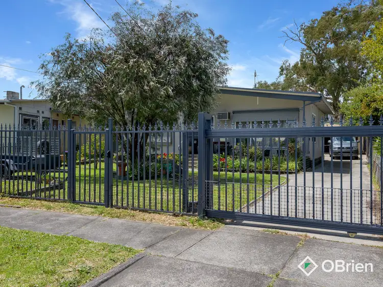 13 Mahogany Avenue, Frankston North VIC 3200