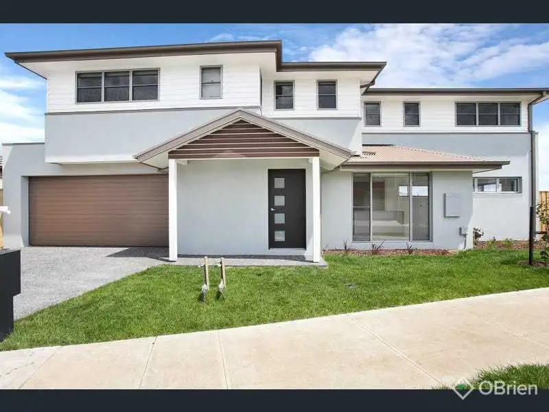 Main view of Homely townhouse listing, 33 Nunkeri Court, Clyde North VIC 3978