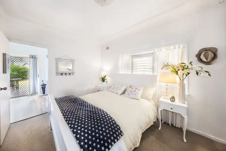 Fifth view of Homely house listing, 27 Griffin Road, Curl Curl NSW 2096