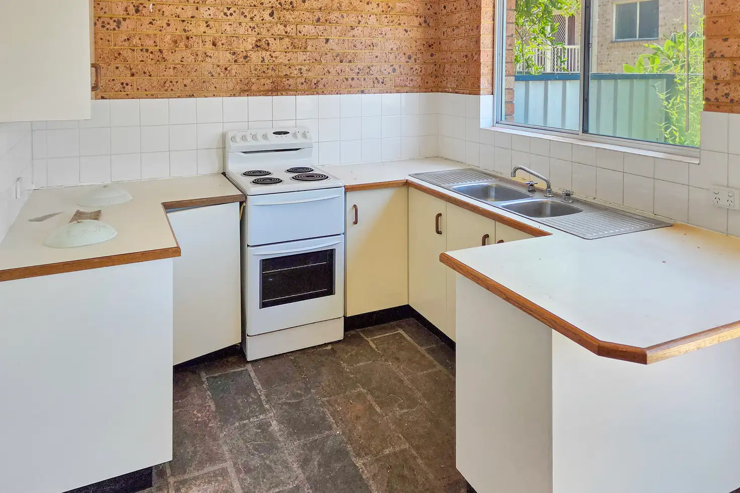 Main view of Homely townhouse listing, 10/3 Levitt Street, Wyong NSW 2259