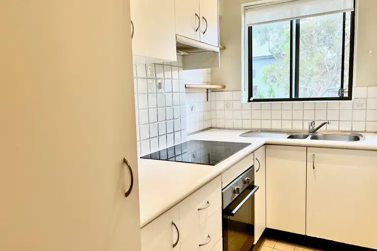 Fifth view of Homely apartment listing, 8/50 Roscoe Street, Bondi Beach NSW 2026