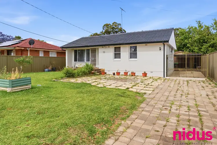 19 Goroka Street, Whalan NSW 2770