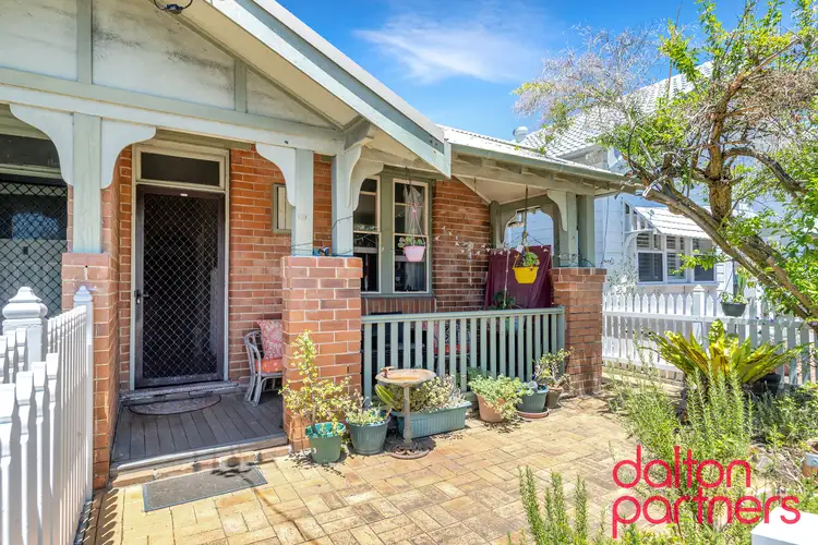 37 Glebe Road, The Junction NSW 2291