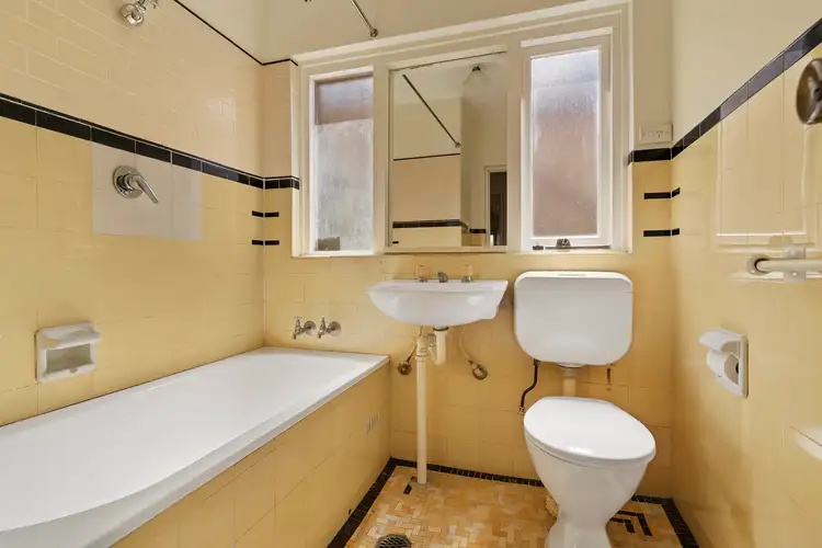 Fifth view of Homely apartment listing, 2/7 Bedford Crescent, Dulwich Hill NSW 2203