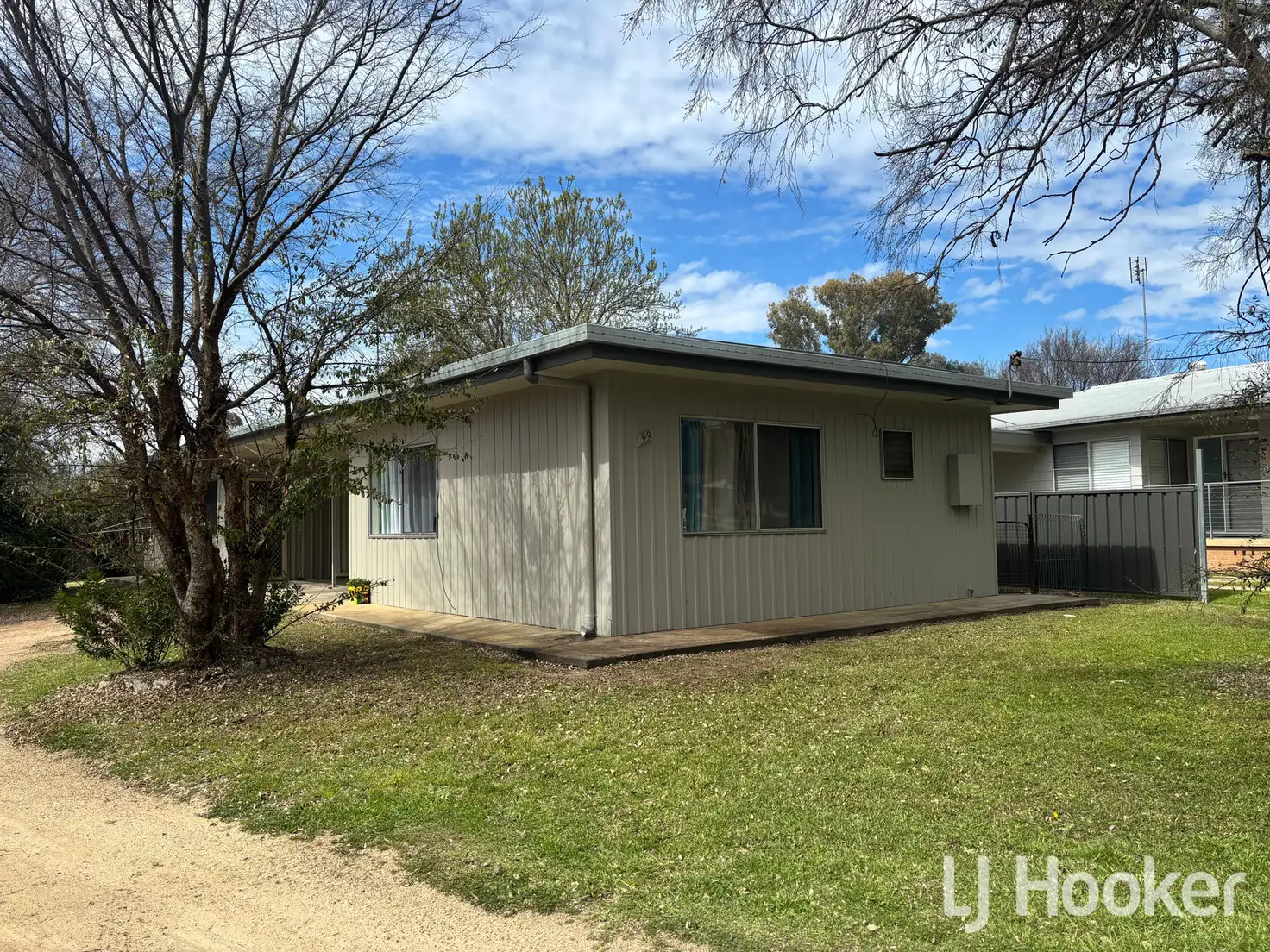 Main view of Homely unit listing, 1/99 Bannockburn Road, Inverell NSW 2360