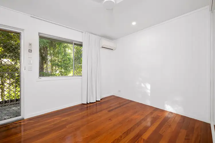 Second view of Homely unit listing, 4/18 Walter Avenue, East Brisbane QLD 4169