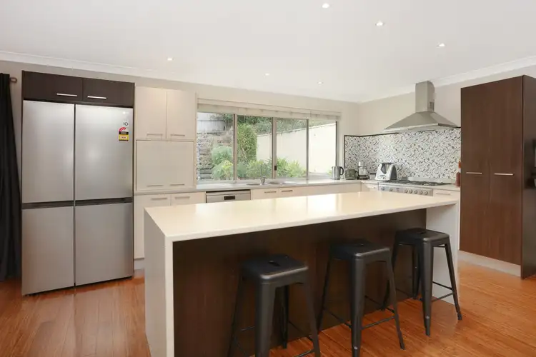 7 Hellman Street, Molendinar QLD 4214