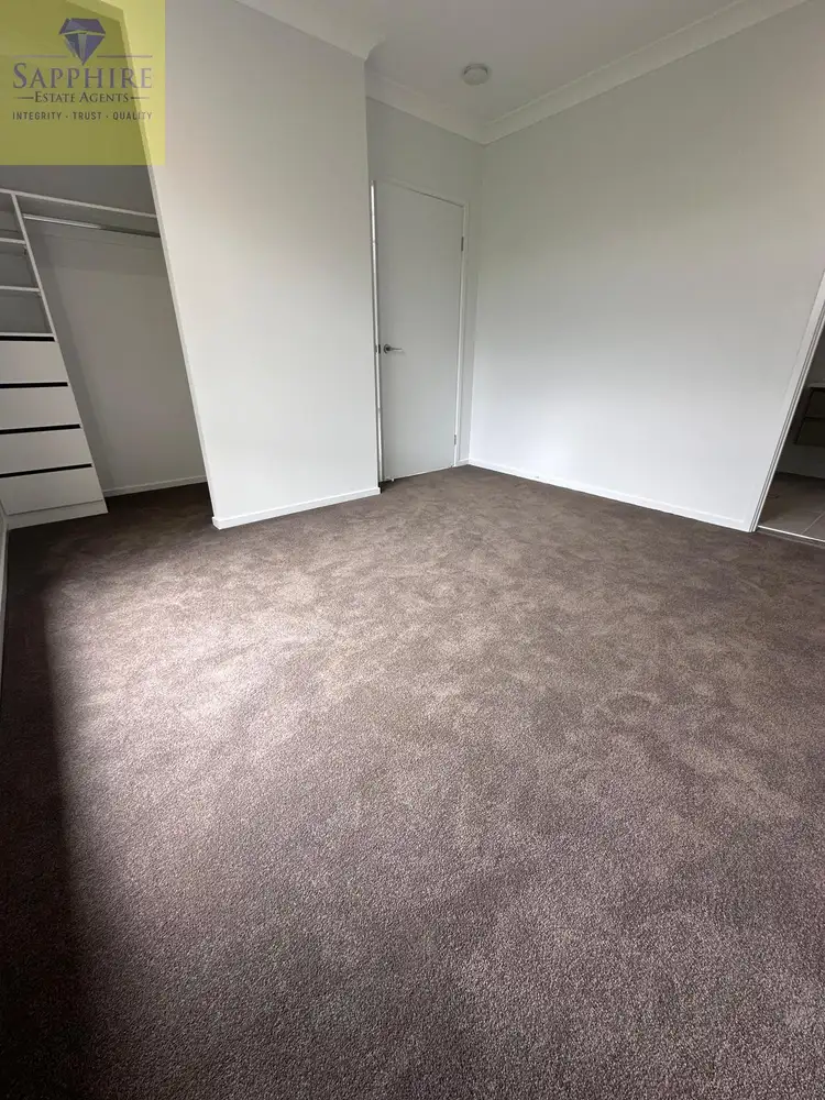 10 Beachmere Street, Ripley QLD 4306