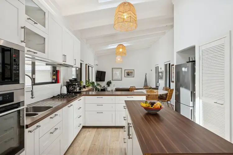 Fifth view of Homely semi-detached listing, 84 Peet Crescent, Trigg WA 6029