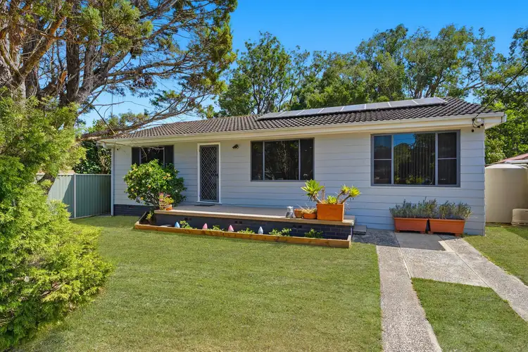2 January Street, Tuggerawong NSW 2259