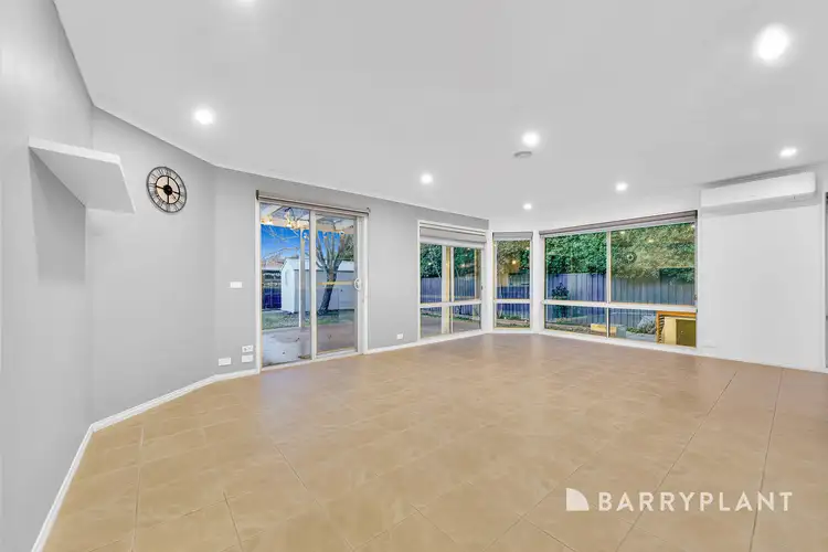 Fifth view of Homely house listing, 8 Featherpark Terrace, South Morang VIC 3752