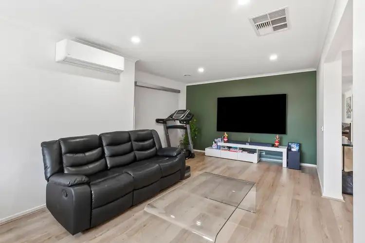 Second view of Homely house listing, 6 Laguna Place, Grovedale VIC 3216