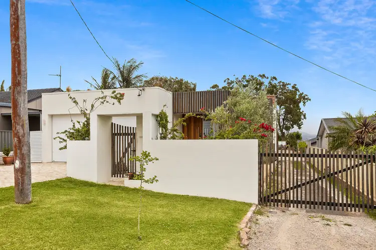 14 Barton Street, Oak Flats NSW 2529