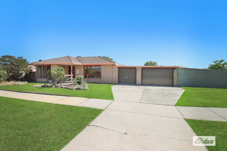 12 Robert Crescent, West Wodonga VIC 3690
