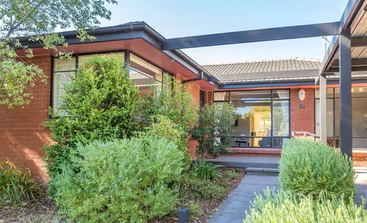 17 Dunlop Street, Hackett ACT 2602
