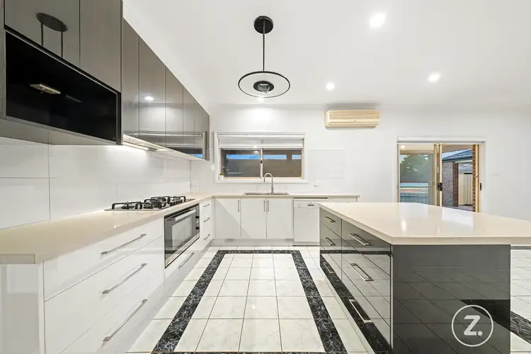 Third view of Homely house listing, 3 Sandilands Court, Narre Warren North VIC 3804