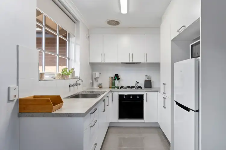 Third view of Homely apartment listing, 18/133-135 Riversdale Road, Hawthorn VIC 3122