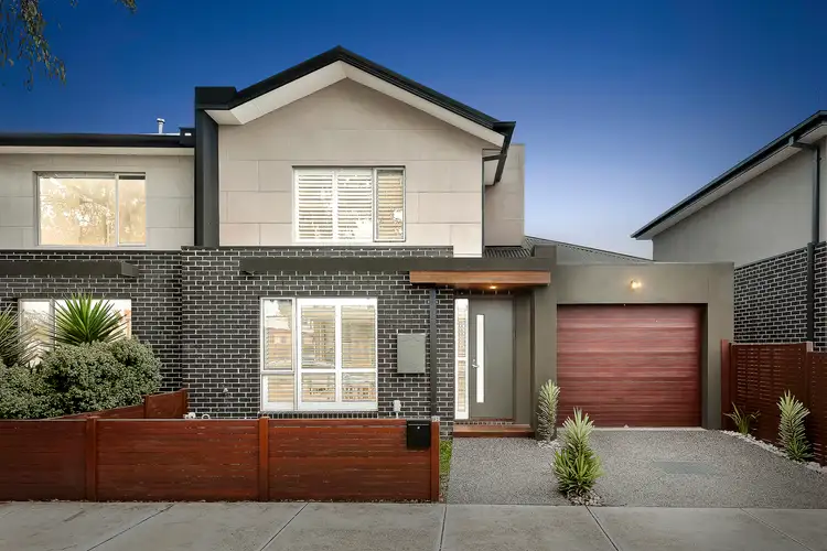 2B Warwick Road, Pascoe Vale VIC 3044