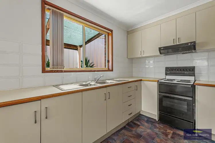 Fifth view of Homely unit listing, 11/1 Mount Street, Yass NSW 2582