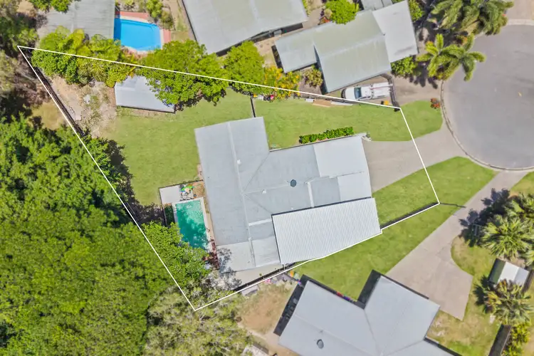 5 Roebuck Close