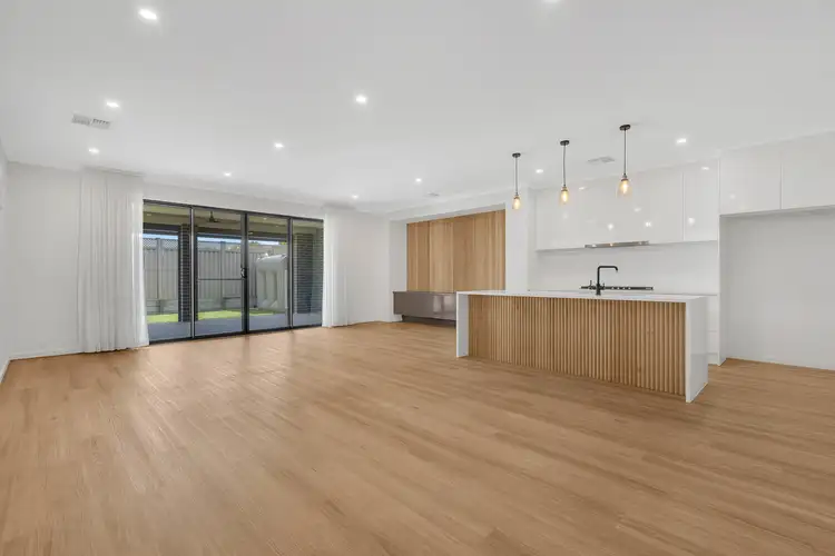 Fifth view of Homely house listing, 5 Brenthorpe Road, Seaton SA 5023