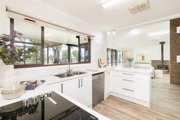 Fifth view of Homely house listing, 209-211 Adams Street, Wentworth NSW 2648