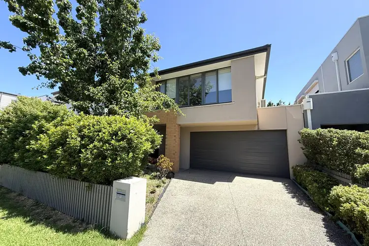 8 Bower Street, Ascot Vale VIC 3032