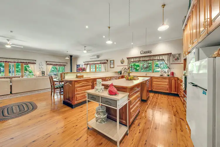 Fifth view of Homely house listing, 5 Alexandra Court, Bright VIC 3741