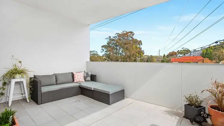 Third view of Homely studio listing, 201B/23 Roger Street, Brookvale NSW 2100