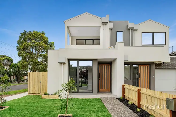 2/12 Cypress Avenue, Brooklyn VIC 3012