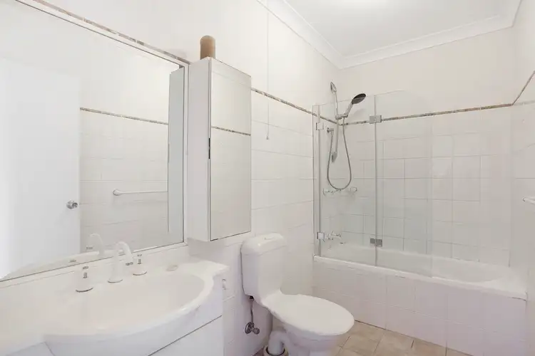 Fifth view of Homely apartment listing, 4/64 Wellington Street, Waterloo NSW 2017