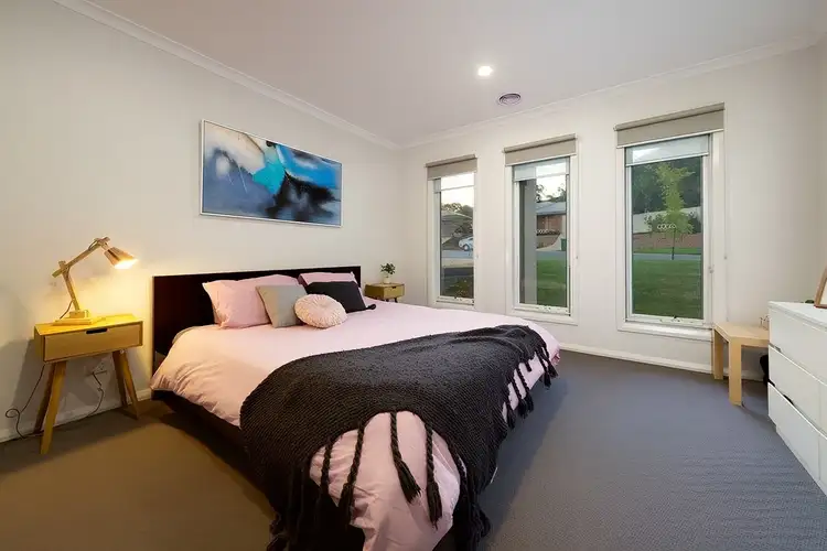 Third view of Homely house listing, 2 Fyfe Court, Wodonga VIC 3690