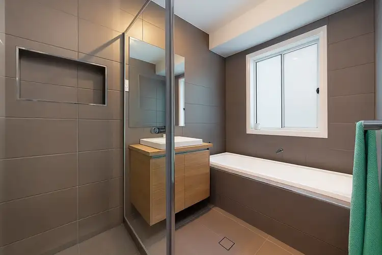 Fifth view of Homely house listing, 2 Fyfe Court, Wodonga VIC 3690