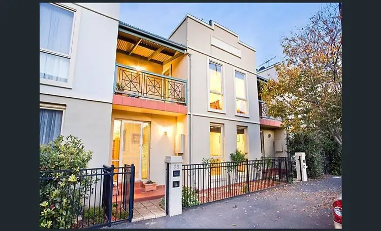 85 Gatehouse Drive, Kensington VIC 3031