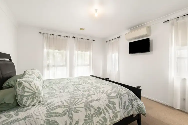 Fifth view of Homely house listing, 1 Persimmon Place, Werribee VIC 3030