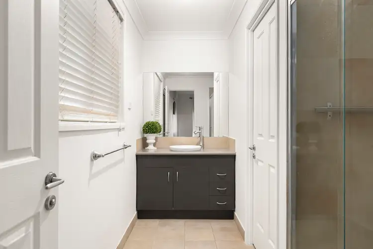 Sixth view of Homely house listing, 1 Persimmon Place, Werribee VIC 3030