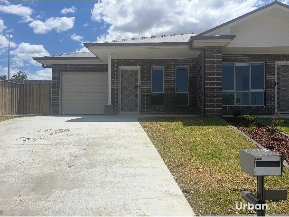 Main view of Homely semi-detached listing, 1/20 Ellipse Circuit, Chisholm NSW 2322