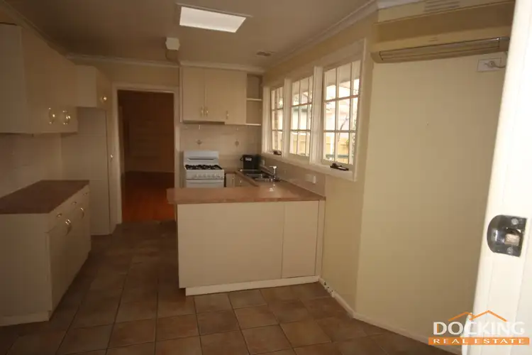 Fifth view of Homely house listing, 2 Hindle Drive, Vermont VIC 3133