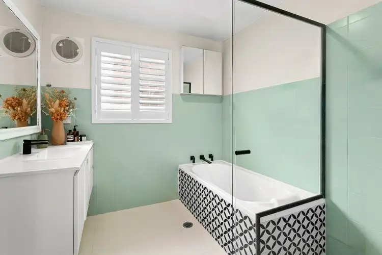 Fifth view of Homely apartment listing, 1/5 Ilikai Place, Dee Why NSW 2099