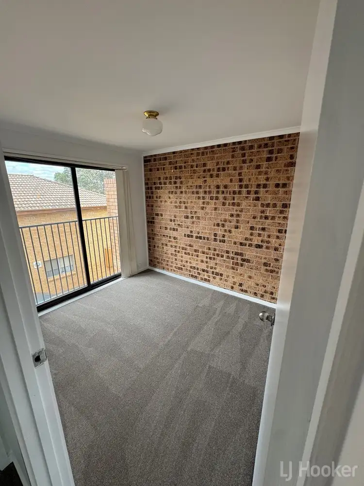 Fifth view of Homely townhouse listing, 2/11 Ford Street, Queanbeyan NSW 2620