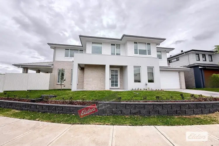 11 Prentice Circuit, Gledswood Hills NSW 2557