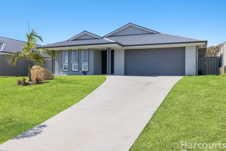 30 Keith Andrews Avenue, South West Rocks NSW 2431