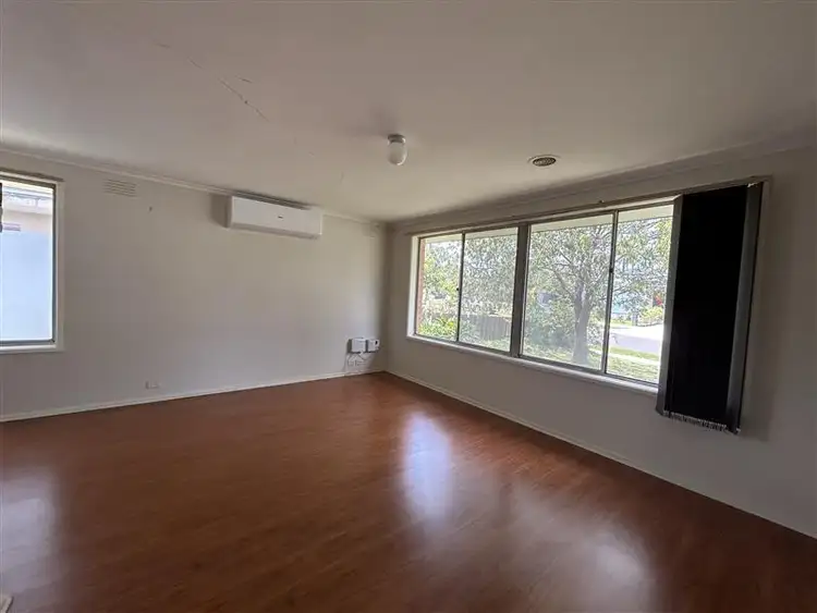 Fourth view of Homely house listing, 1 Linacre Crescent, Gladstone Park VIC 3043