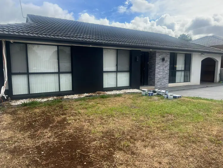 8 Adamson Street, Glenfield NSW 2167